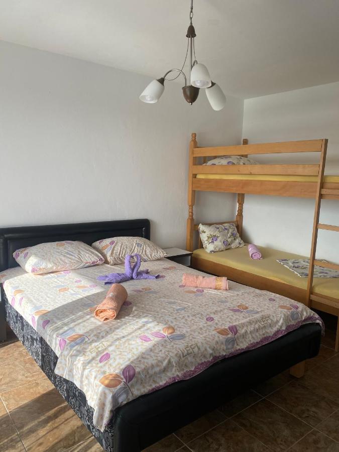 Villa Leona Palushaj Donji Stoj Buitenkant foto